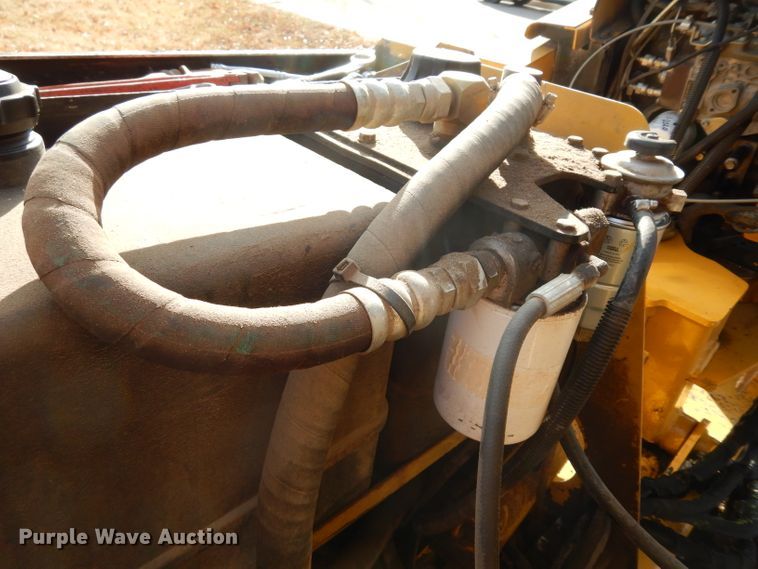 image for item FY9309 2007 Vermeer SC352 stump grinder