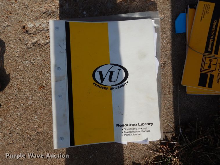 image for item FY9309 2007 Vermeer SC352 stump grinder