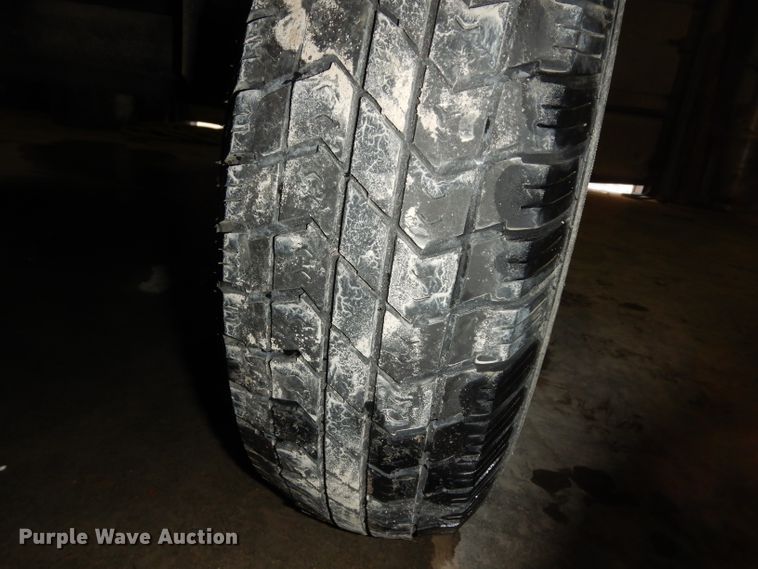 image for item FY9343 2015 Sullair 185 air compressor