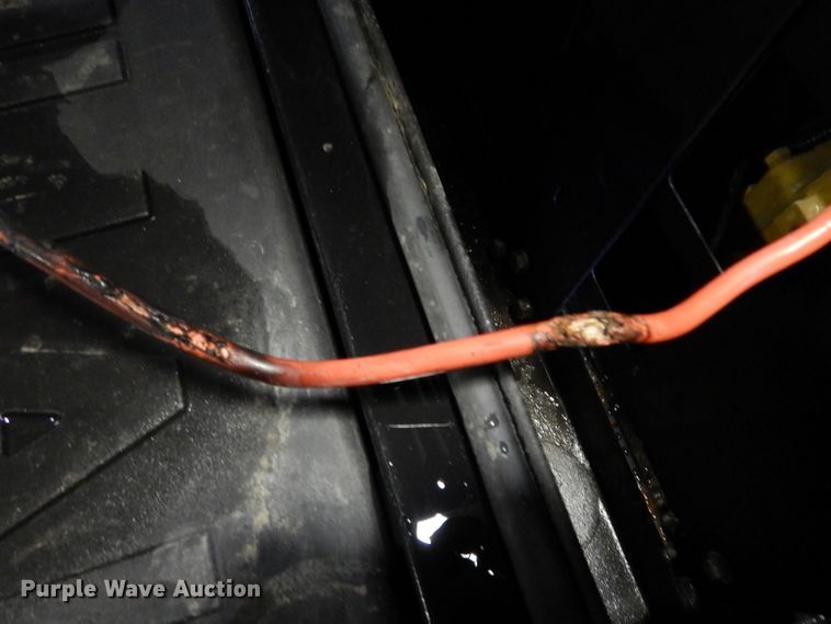 image for item FY9343 2015 Sullair 185 air compressor