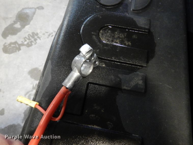 image for item FY9343 2015 Sullair 185 air compressor