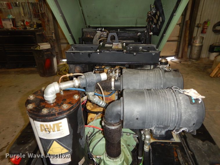 image for item FY9343 2015 Sullair 185 air compressor