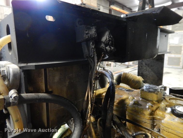 image for item FY9343 2015 Sullair 185 air compressor