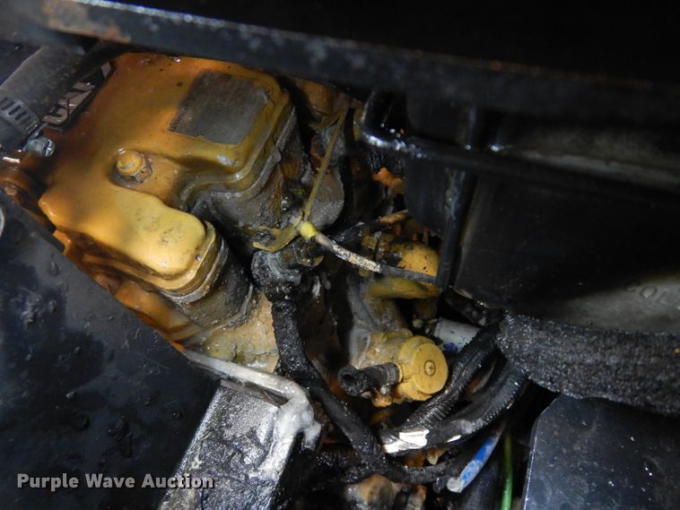 image for item FY9343 2015 Sullair 185 air compressor