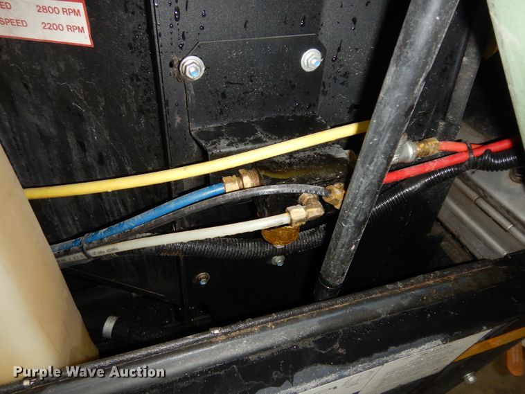 image for item FY9343 2015 Sullair 185 air compressor