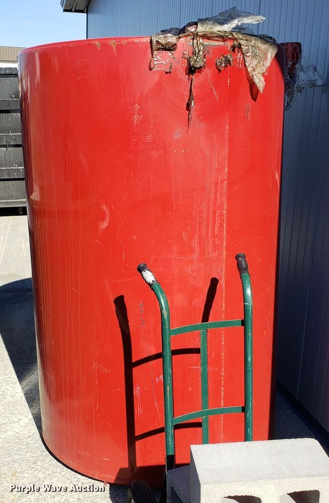 image for item GA9481 We-Mac bulk oil tank
