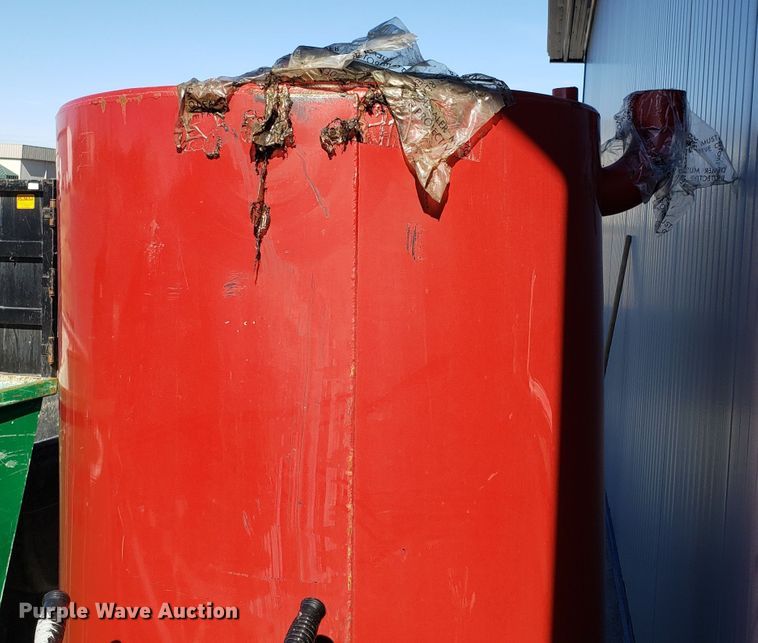 image for item GA9481 We-Mac bulk oil tank