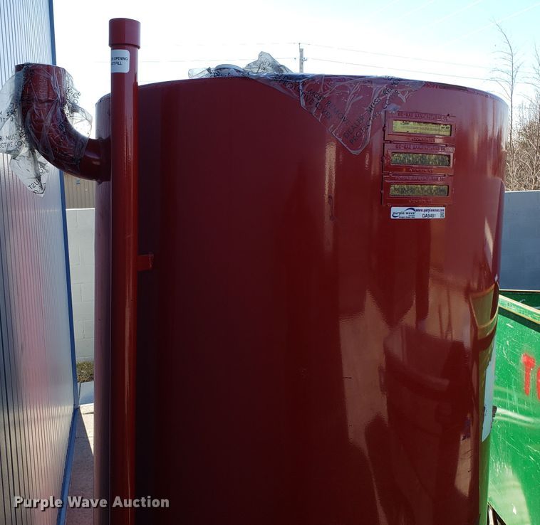 image for item GA9481 We-Mac bulk oil tank