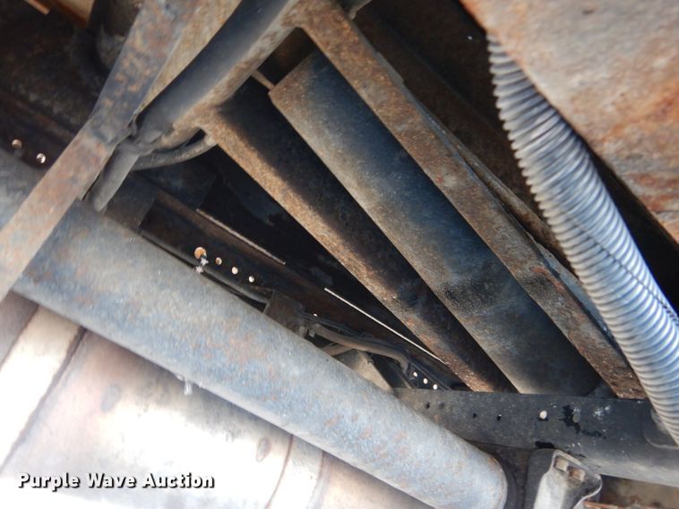 image for item GB9755 2003 Isuzu NPR dump flatbed truck