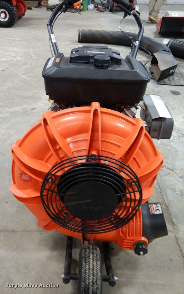 image for item GB9758 Billy Goat F1802SPV blower