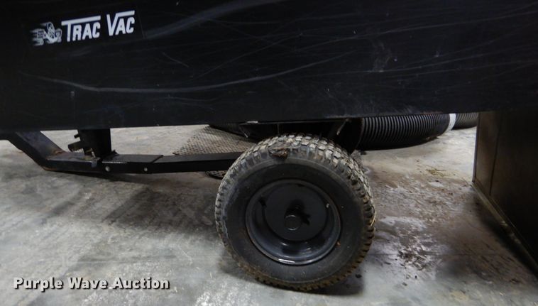 image for item GB9759 Tractor Vac 854 leaf collector dump wagon