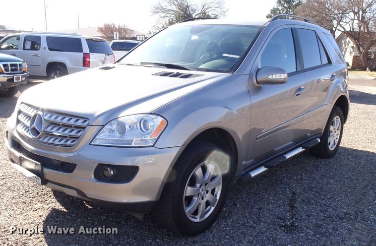 image for item GC9157 2006 Mercedes Benz ML350 SUV