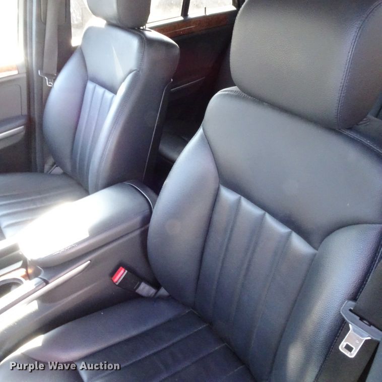 image for item GC9157 2006 Mercedes Benz ML350 SUV