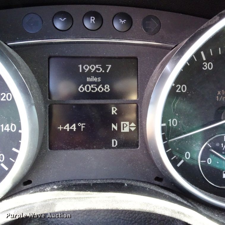 image for item GC9157 2006 Mercedes Benz ML350 SUV