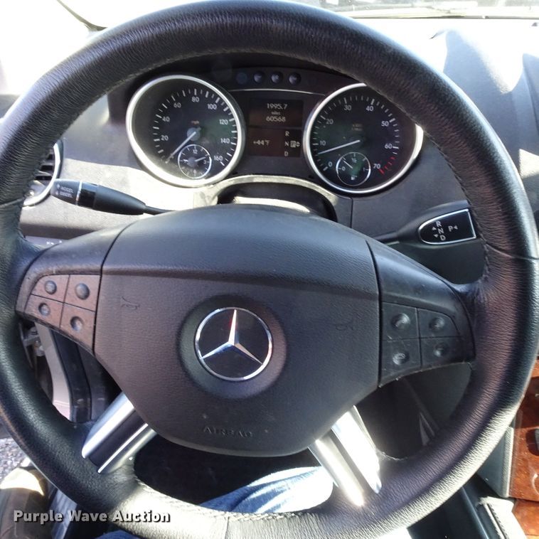 image for item GC9157 2006 Mercedes Benz ML350 SUV