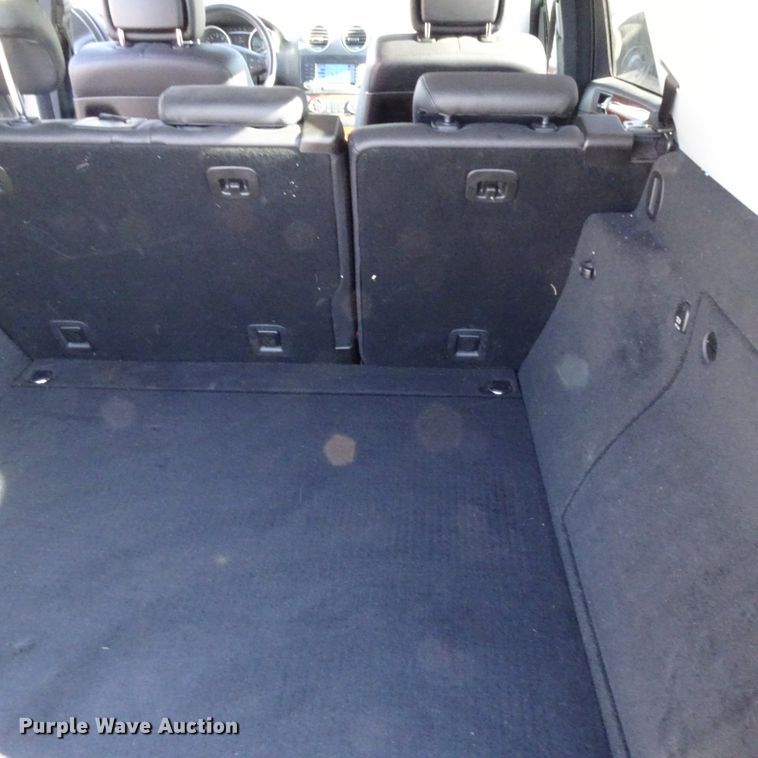 image for item GC9157 2006 Mercedes Benz ML350 SUV