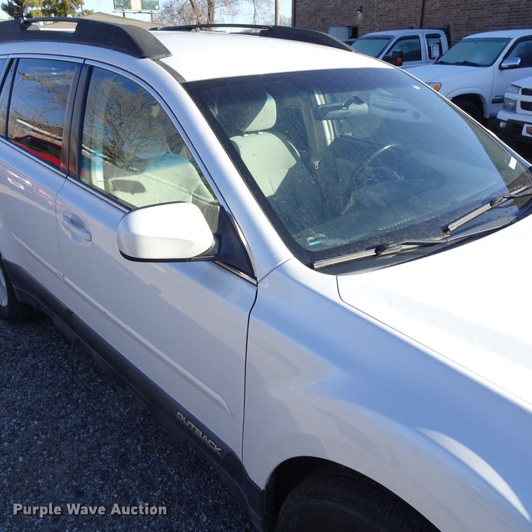 image for item GC9159 2013 Subaru Outback