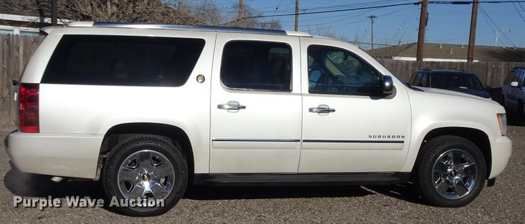image for item GC9160 2010 Chevrolet Suburban SUV