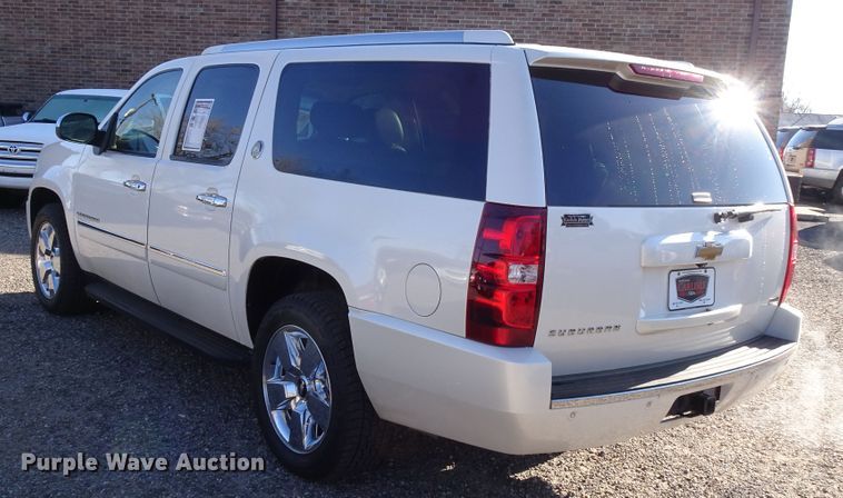 image for item GC9160 2010 Chevrolet Suburban SUV