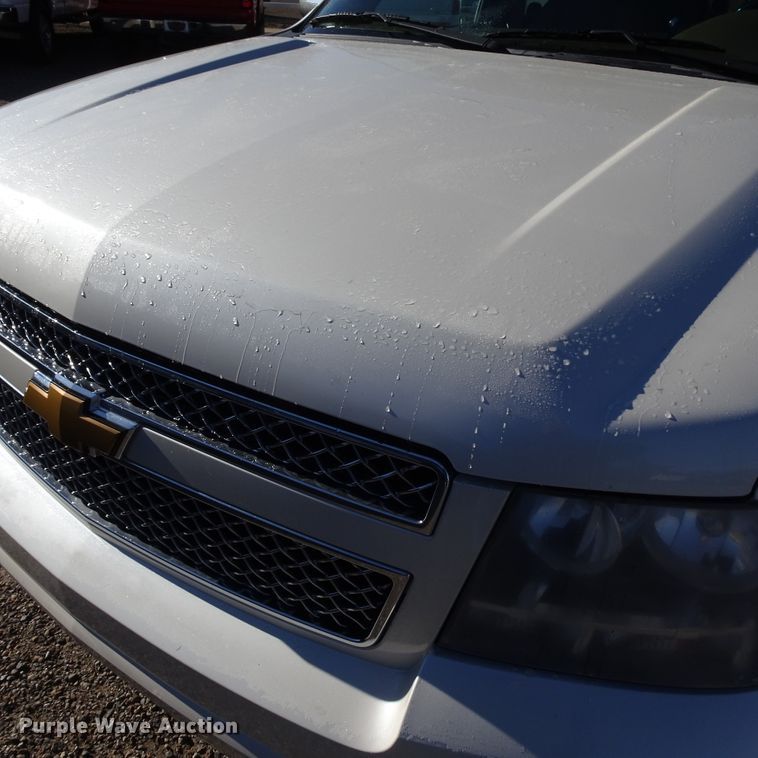 image for item GC9160 2010 Chevrolet Suburban SUV