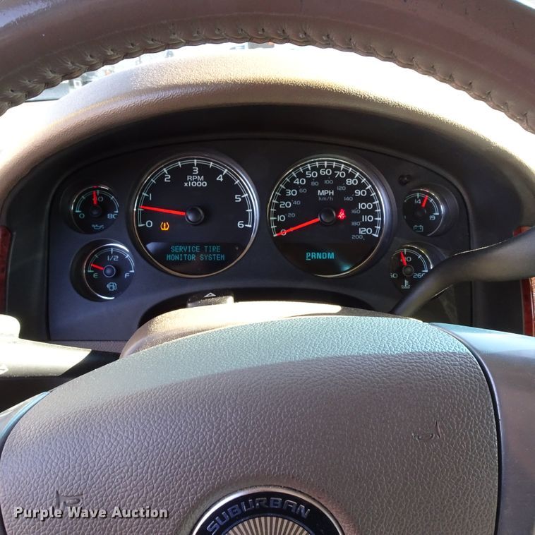 image for item GC9160 2010 Chevrolet Suburban SUV