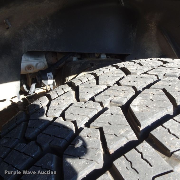 image for item GC9160 2010 Chevrolet Suburban SUV