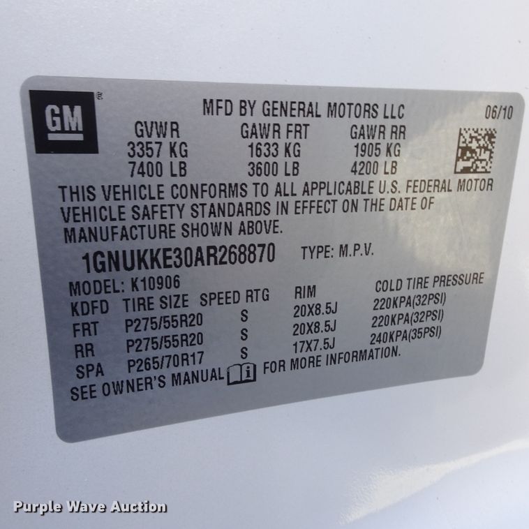 image for item GC9160 2010 Chevrolet Suburban SUV