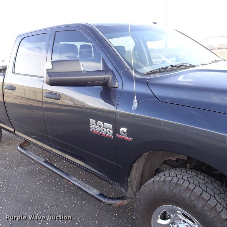 image for item GC9168 2013 Dodge Ram 2500 Crew Cab pickup truck