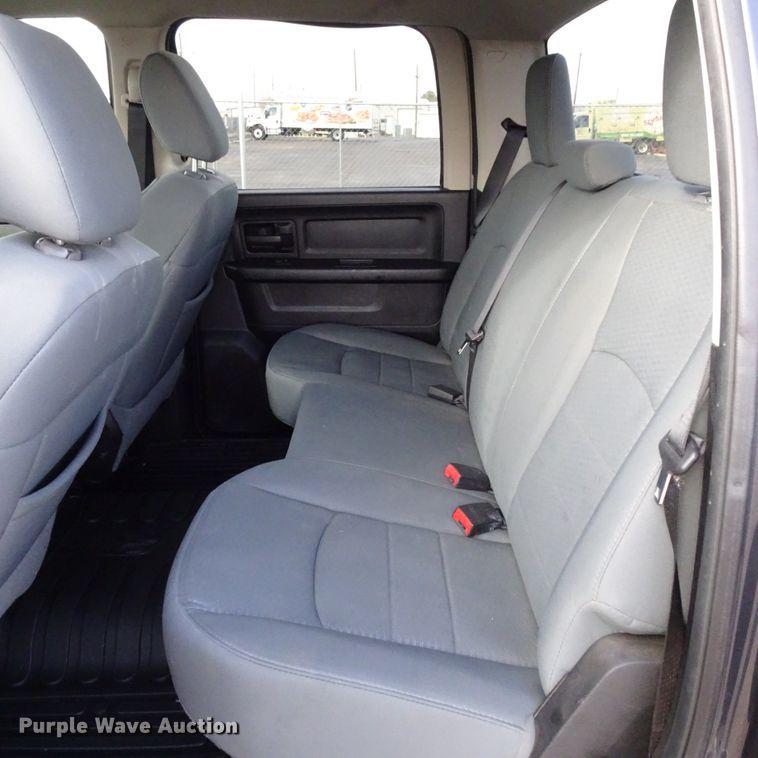 image for item GC9168 2013 Dodge Ram 2500 Crew Cab pickup truck