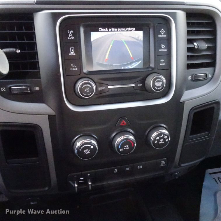 image for item GC9168 2013 Dodge Ram 2500 Crew Cab pickup truck