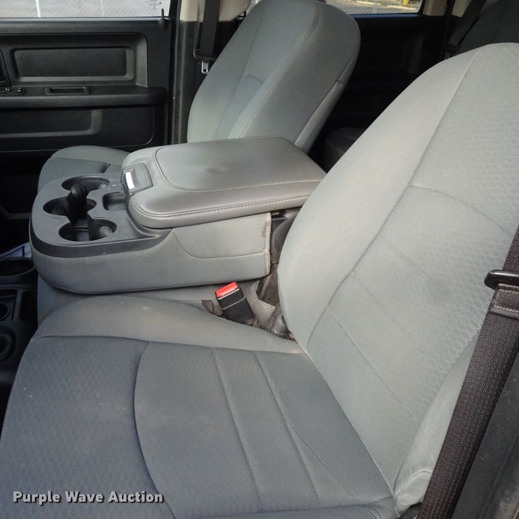 image for item GC9168 2013 Dodge Ram 2500 Crew Cab pickup truck