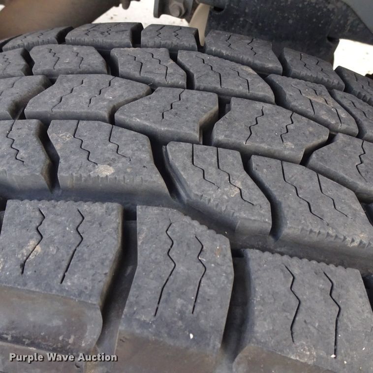 image for item GC9168 2013 Dodge Ram 2500 Crew Cab pickup truck