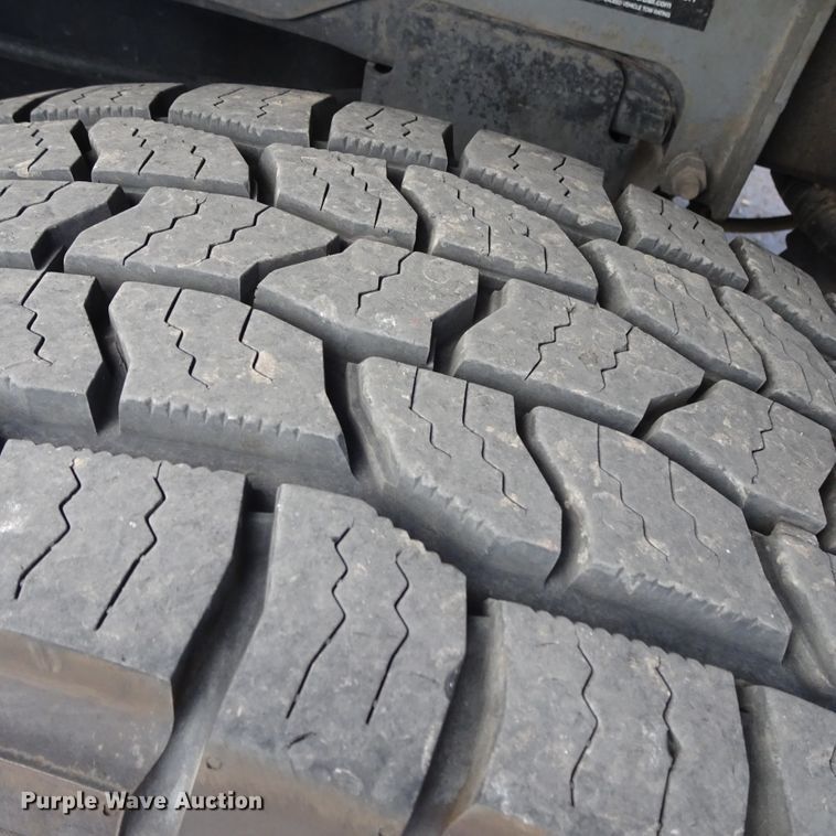 image for item GC9168 2013 Dodge Ram 2500 Crew Cab pickup truck