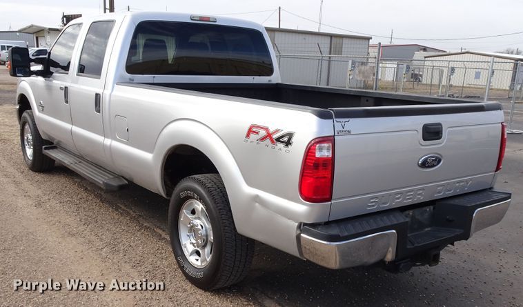 image for item GC9169 2015 Ford F250 Super Duty Crew Cab pickup truck