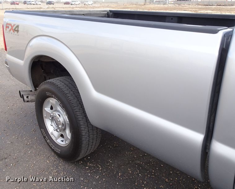 image for item GC9169 2015 Ford F250 Super Duty Crew Cab pickup truck