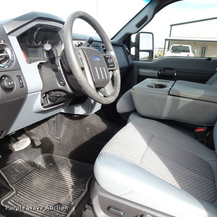 image for item GC9169 2015 Ford F250 Super Duty Crew Cab pickup truck