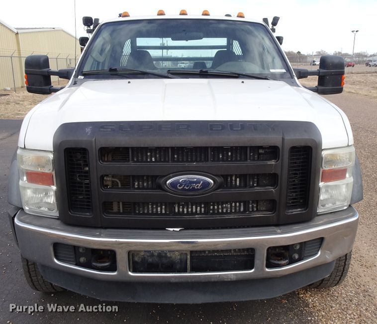 image for item GC9170 2010 Ford F550 SuperCab flatbed truck