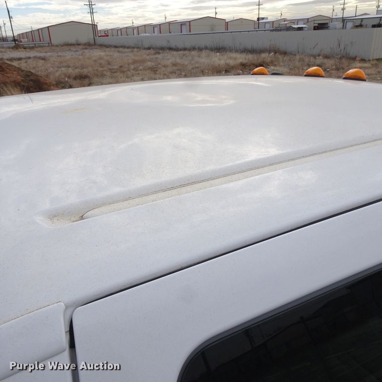 image for item GC9170 2010 Ford F550 SuperCab flatbed truck