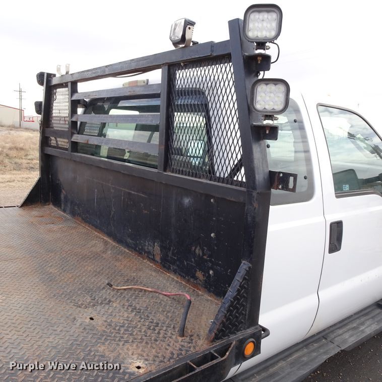 image for item GC9170 2010 Ford F550 SuperCab flatbed truck