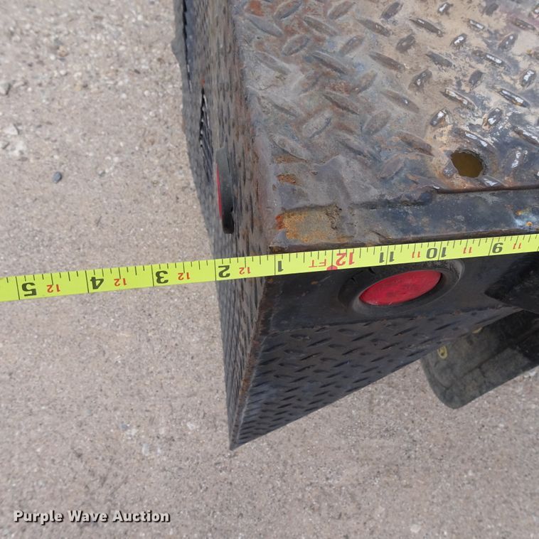 image for item GC9170 2010 Ford F550 SuperCab flatbed truck