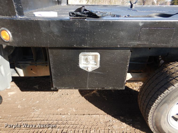 image for item GD9013 2007 Dodge Ram 2500 Quad Cab flatbed pickup truck