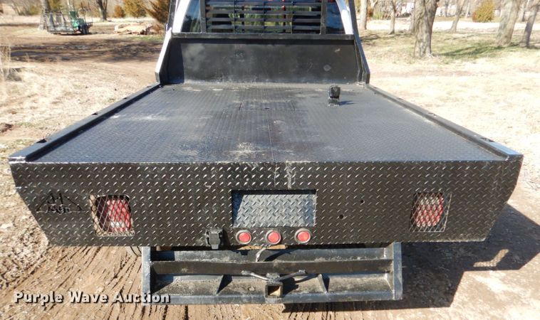 image for item GD9013 2007 Dodge Ram 2500 Quad Cab flatbed pickup truck