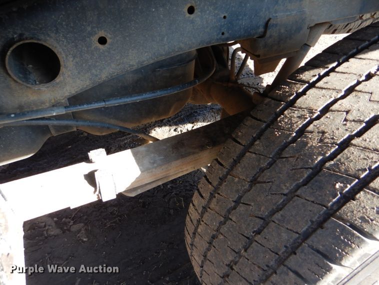 image for item GD9013 2007 Dodge Ram 2500 Quad Cab flatbed pickup truck