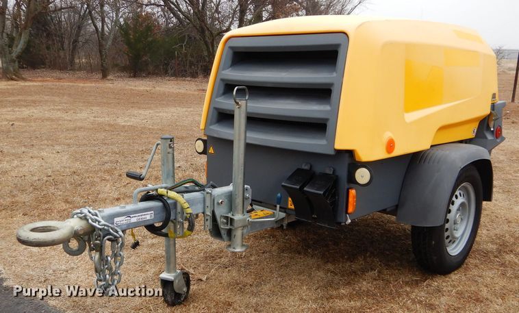 image for item GE9044 2017 Atlas Copco air compressor