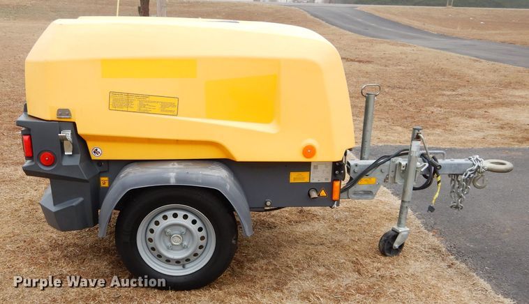 image for item GE9044 2017 Atlas Copco air compressor