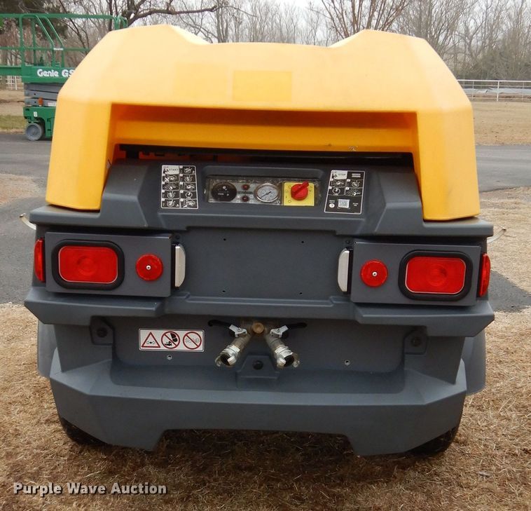 image for item GE9044 2017 Atlas Copco air compressor