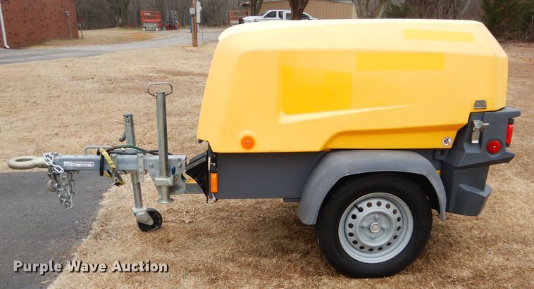 image for item GE9044 2017 Atlas Copco air compressor