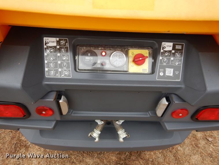 image for item GE9044 2017 Atlas Copco air compressor