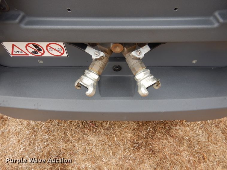 image for item GE9044 2017 Atlas Copco air compressor