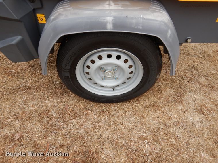 image for item GE9044 2017 Atlas Copco air compressor